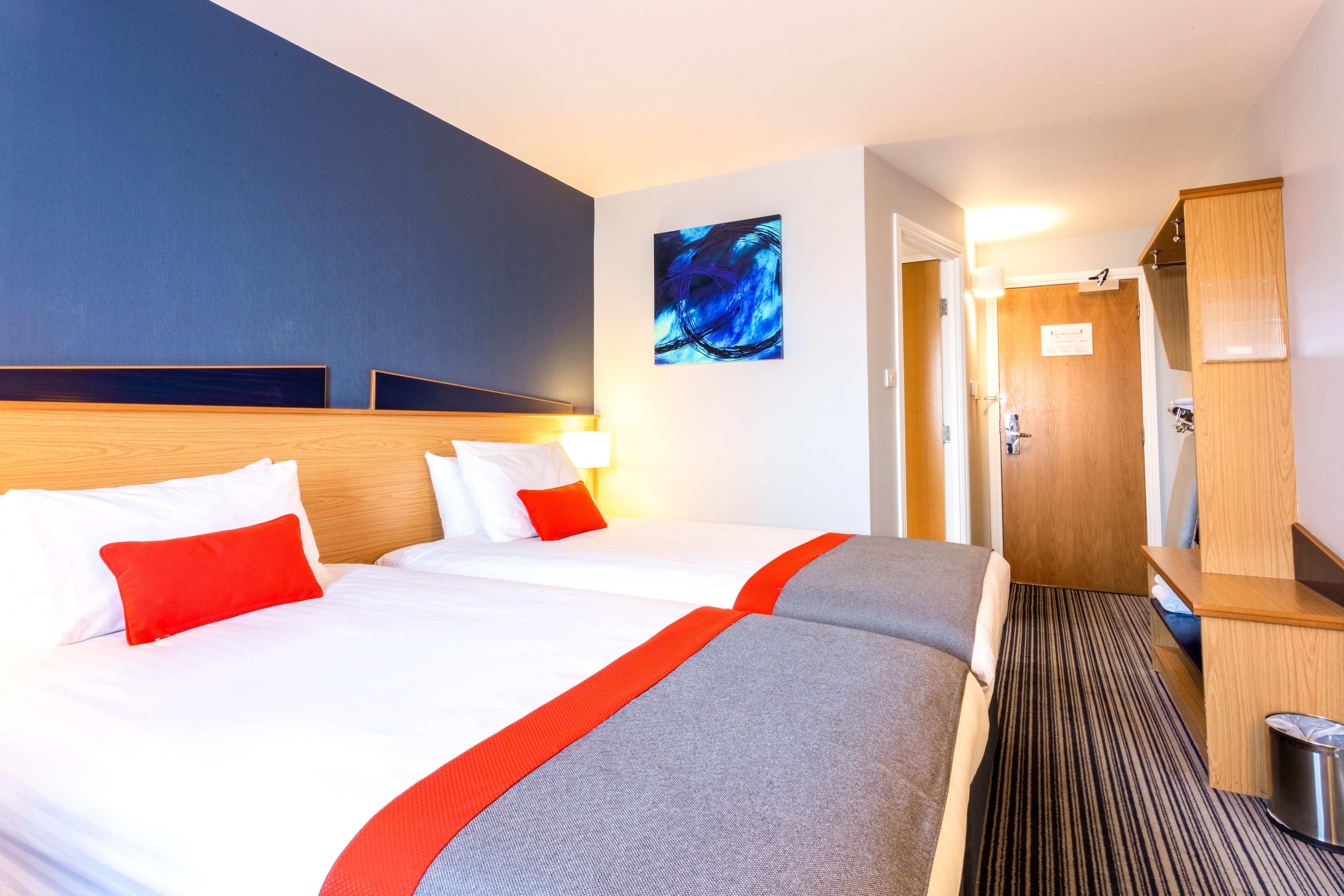 Holiday Inn Express Perth, An Ihg Hotel Bagian luar foto