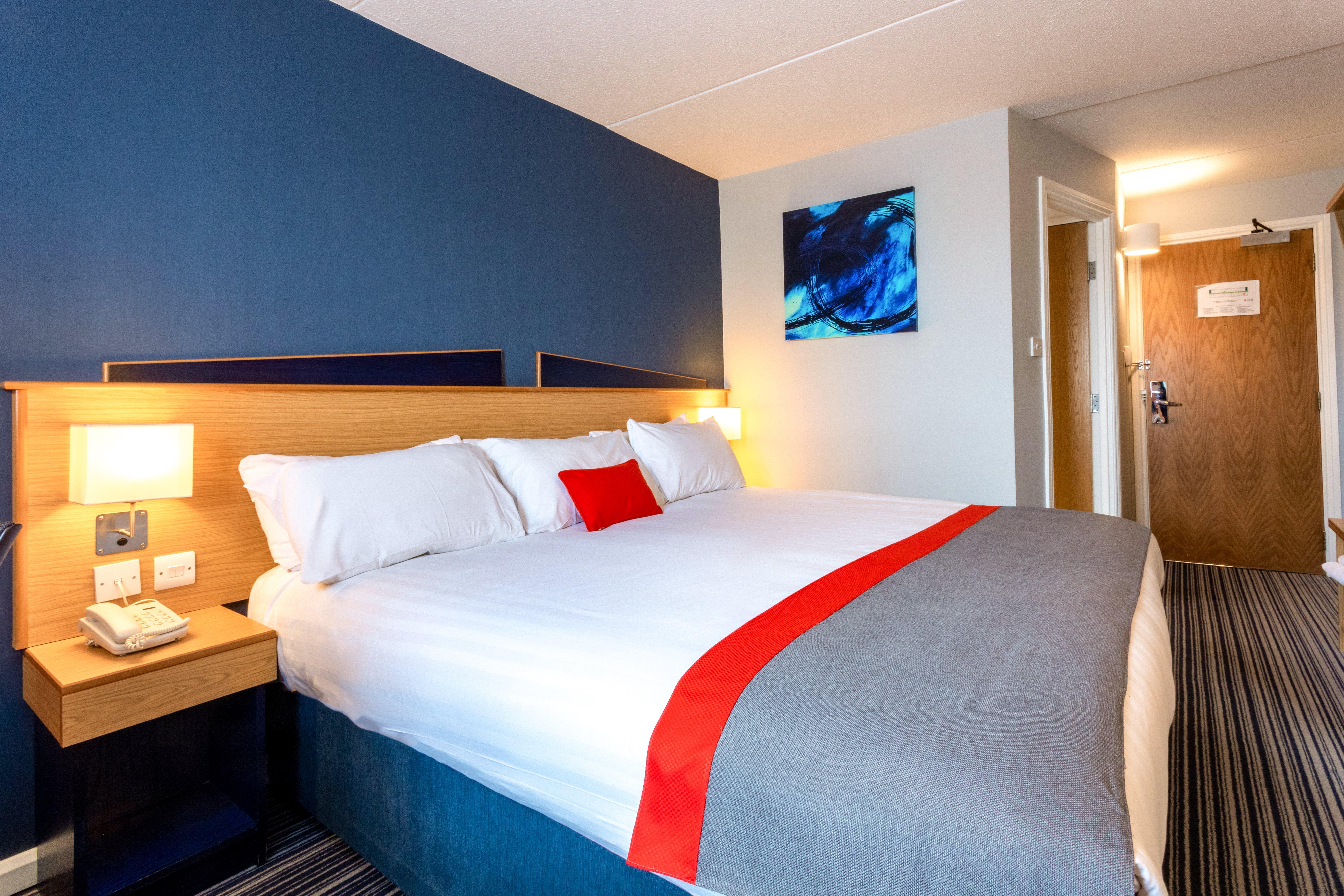 Holiday Inn Express Perth, An Ihg Hotel Bagian luar foto